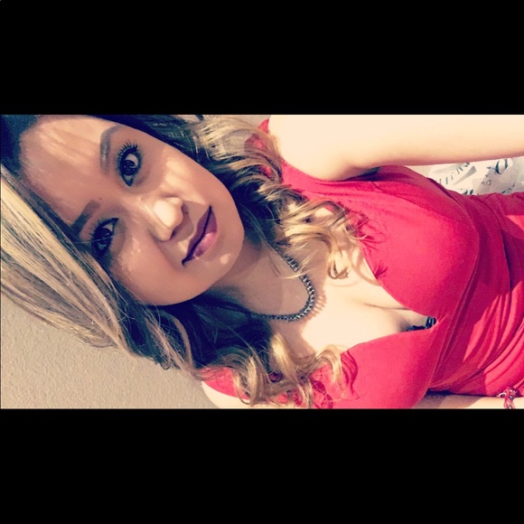 Meet your Posher, Thalia - Picture 1 of 1